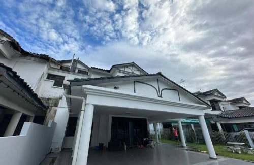 Johor Bahru Casa | Home In Johor Bahru Near by Setia Tropika