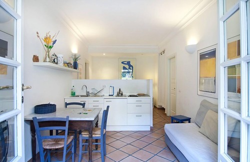 Rione II Trevi Apartamento | Inicio en el jardín en el corazón de Roma