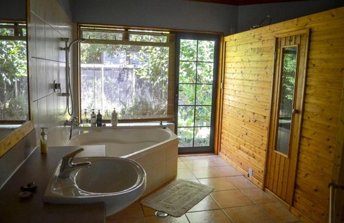 Tuamarina Casa | Home in the vineyards