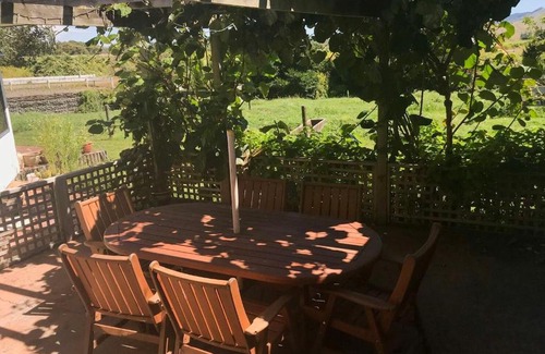 Tuamarina Casa | Home in the vineyards