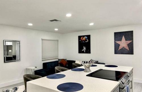 West Palm Beach Casa | Home in West Palm Beach, FL -Ware