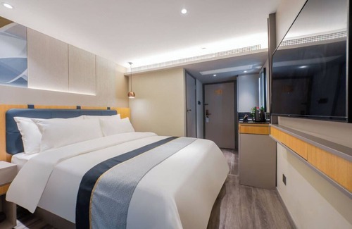 Huaihai Road Commercial Area Hotel | Home Inn Huaihai Road Branch on the Bund