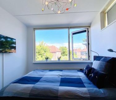Zandvoort Casa | Home Inn Zandvoort the First Floor 4 Persons, 2 bedrooms, Free Parking!