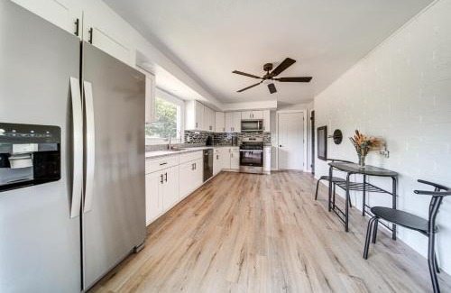 Harborcreek Casa | Home Less Than 1 Mi to Lake Erie and Shades Beach Park!