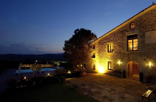 Sant Gregori Casa | Inicio "Lujosa villa de piedra con bosque privado" con piscina, Wi-Fi, jardín y terraza