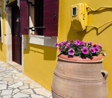 Aleimmatades Casa | Home · Makrades Corfu