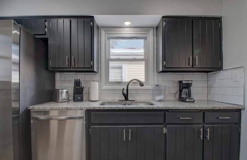 Hammond Casa | Home Near BP Refinery-Whiting