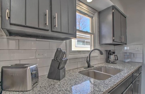 Hammond Casa | Home Near BP Refinery-Whiting