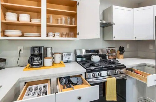 San Bernardino Casa | Home near Casino/NosCenter/Hospital/Glen Helen!
