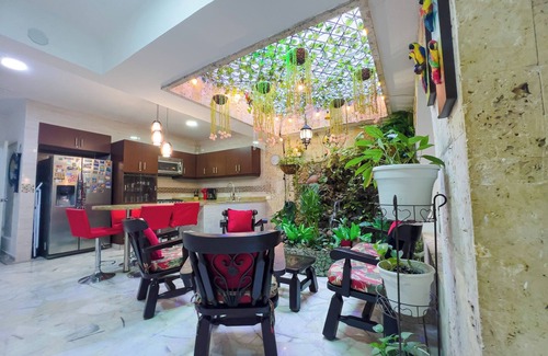 Cali Casa | Home near Chipichape Jacuzzi.Sauna.Turkish bath