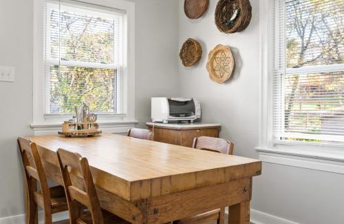 Ridge St. Apartamento | Home Near Downtown Mall & Belmont