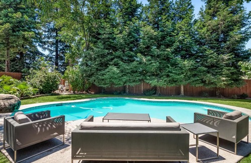 Clovis Casa | Home oasis with sauna, jacuzzi, pool & heated gazebo!