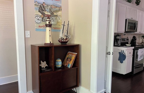 Eastside Condominio | Home on Duffy - Downstairs