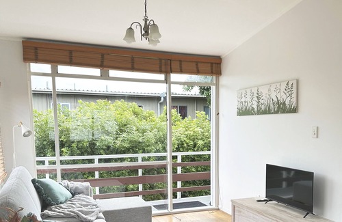 Mount Eden Apartamento | Home on the Grange - Mt Eden