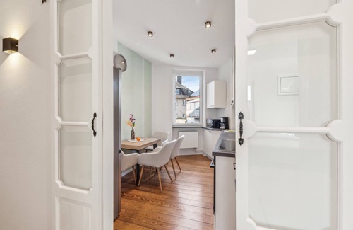 Dotzheim Apartamento | Home.ON Wiesbaden modernizes old apartment