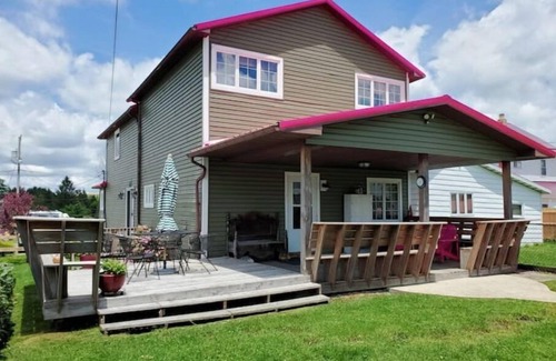 Canaan Valley Casa | Home Port - A 4BR find in the heart of Davis,WV