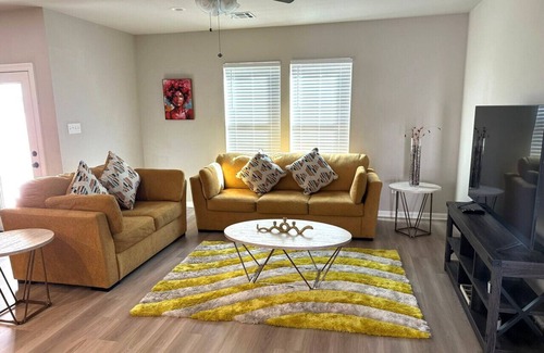 Highlands - Perkins Casa | Home Run Hideaway by LSU Alex Box Stadium - BC1027