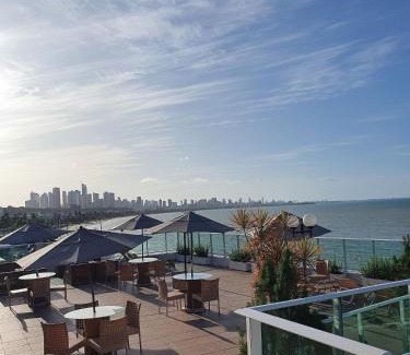 Cabo Branco Apartamento | Home service na praia de Cabo Branco