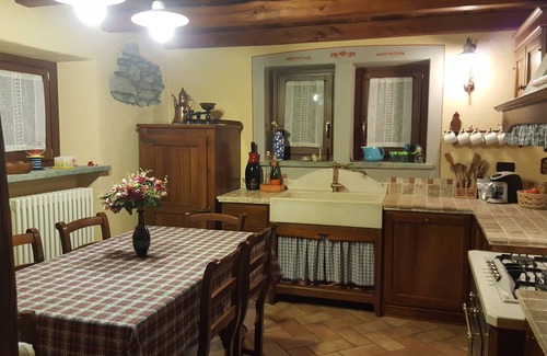 Antey-Saint-Andre Villa | Villa con vistas panorámicas, 4 dormitorios, 3 baños cerca de Cervinia