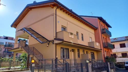 Pessano con Bornago Apartamento | Home Sweet Home