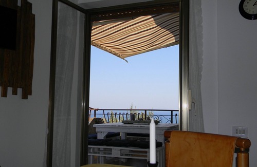 Trabia Casa | INICIO DULCE INICIO Casa en el campo con vistas al mar.