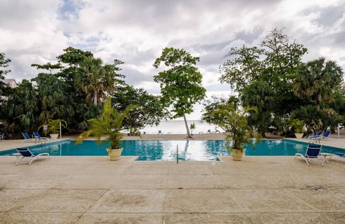 Orange Bay Condominio | Home Sweet Home @ Little bay Country Club