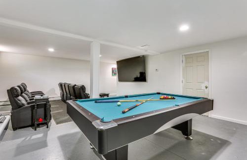 Circleville Casa | Home Theater and Game Room Home in Glen Wild!