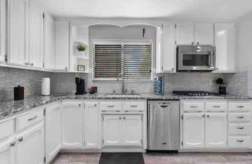 Lancaster Casa | Home Vest - Home with private & quiet neighborhood