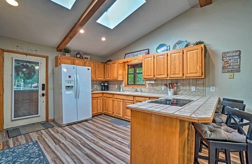 Arrow Point Casa | ¡NUEVO! Inicio w / Gran cubierta en Table Rock Lake!