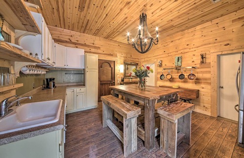 New Braunfels Casa | ¡NUEVO! Encantadora casa de New Braunfels con espaciosa cubierta!