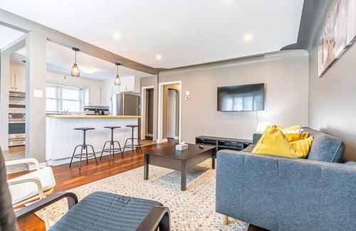 Rosemount Casa | Home⭐Wifi⭐Netflix⭐Parking⭐Laundry⭐Walk2Everything