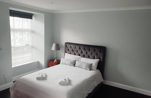 Galway City Centre Apartamento | Home with a View