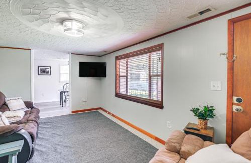 Bluewell Casa | Home with Bunkroom 2 Mi to Hatfield and McCoy Trail