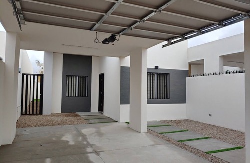 Brisas del Golfo Casa | Home with community pool - all beaches 10 minutes away!