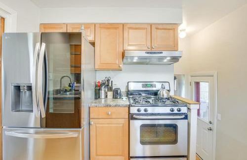 Evanston Casa | Home with Fenced Yard 13 Mi to Downtown Chicago!