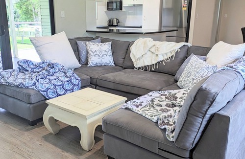 Kearneys Spring Casa | Home with Golf Course Frontage !