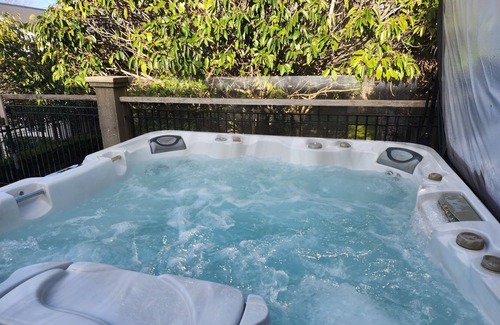 Karori Casa | Home with Hot Tub, Heated Pool & Tennis Court