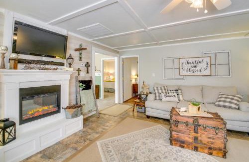 Mid America Casa | Home with Ouachita River and Lake Hamilton Access