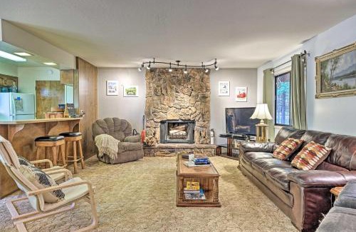 Twain Harte Casa | Home with Serene Deck in Twain Harte!