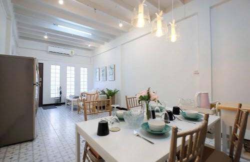 Khlong San Casa | HOME175 Peaceful 2BR near BTS & IconSiam