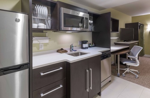 Crossroads Arts District Hotel | Home2 Suites by Hilton Kansas City Downtown