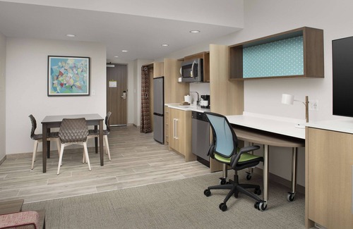 Biggar Hotel | Home2 Suites by Hilton Fort Myers Airport