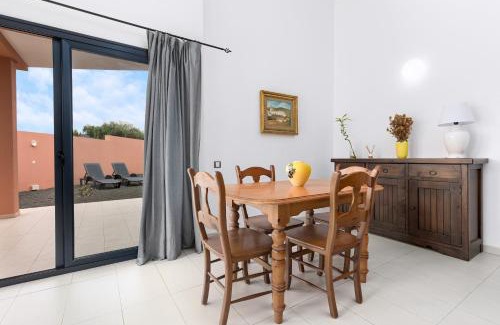 Geafond Chalet De Esquí | Home2Book Chill BBQ Hideaway in Corralejo