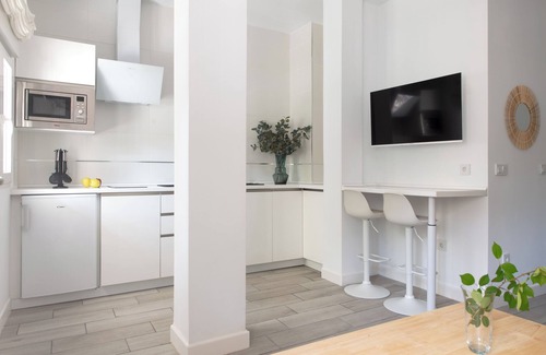 San Carlos-Tartessos Apartamento | Home2Book Stylish Urban Escape, SevillaLegacy
