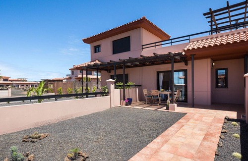 La Oliva Casa | Home2Book Villardilla, Terrace & Pool