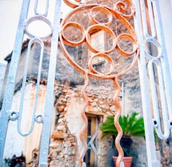 Keratea Apartamento | Home4U Κερατέα apt1, just 17Km from airport