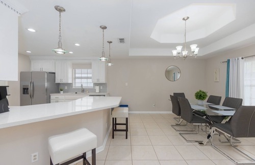 Brownsville Casa | Homeaway from Home!