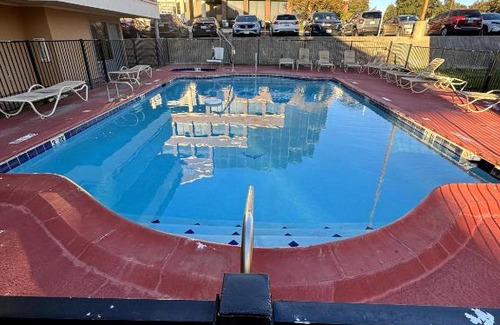 Wetmore Hotel | Homegate Studio and Suites San Antonio