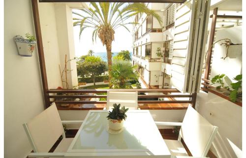 Canet de Mar Apartamento | HomeHolidaysRentals Canet Playa I