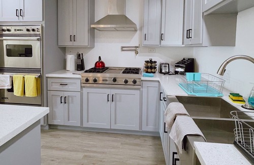 Southwest Anaheim Casa | Homeinn - Mickey's House 7’ to Disney Land Park & 8’ to Knott.